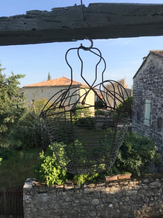 Le Mas Du Paradis Bleu Saint-Andre-de-Cruzieres Luaran gambar